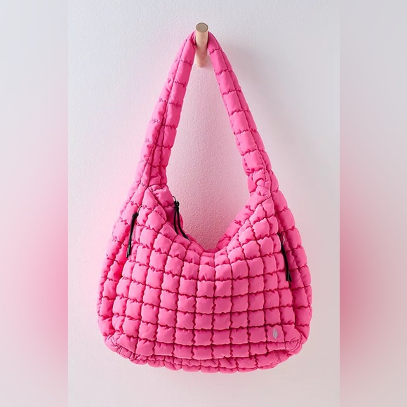 Free People Quilted Carryall Bag in Bubblegum Pink NWT - Picture 3 of 8